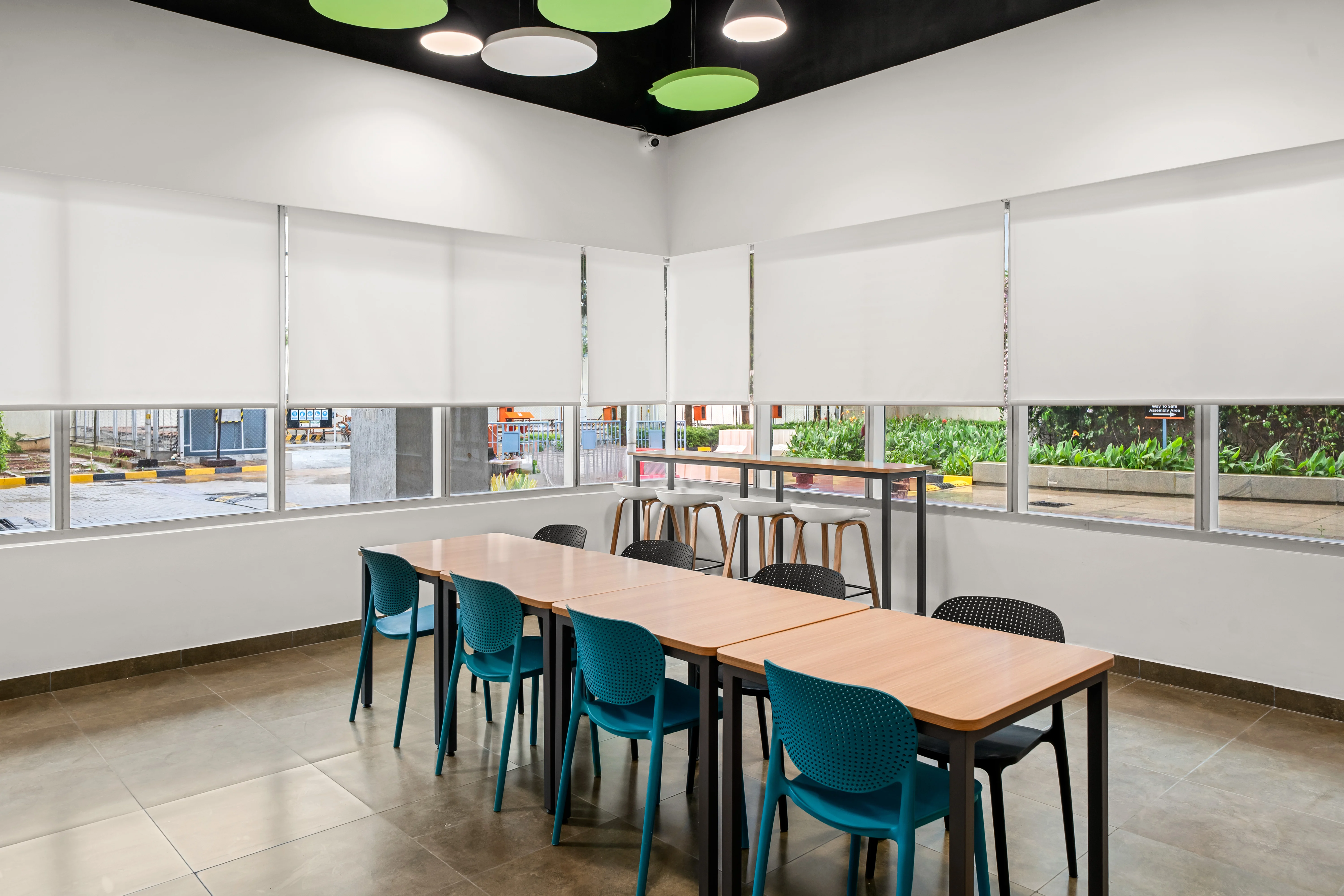 Final Handover: How the Space Came Alive-3